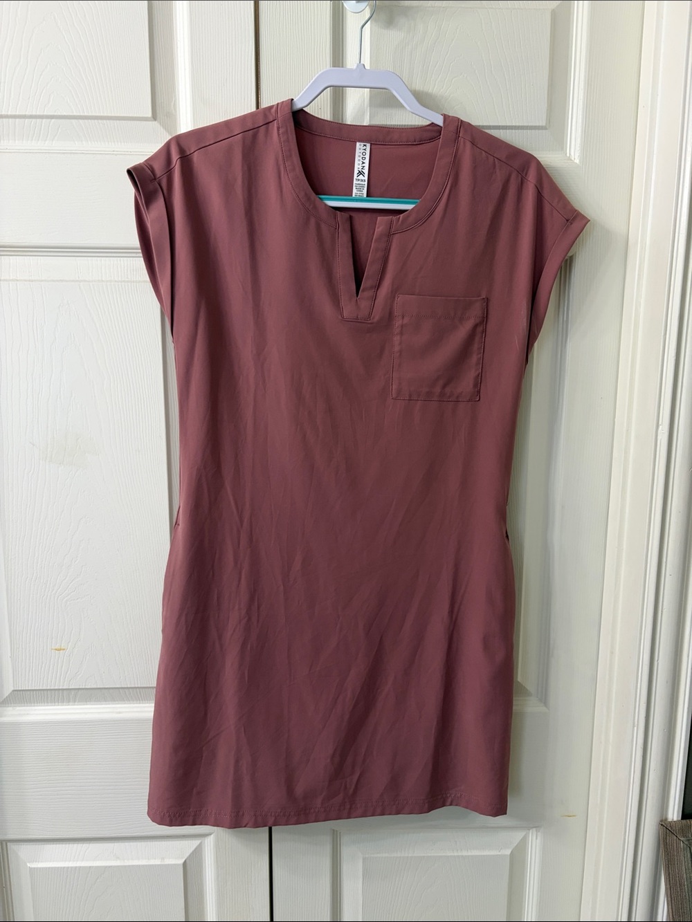 KYODAN OUTDOOR Sleeveless V-Neck Tunic Dress in Dusty Rose